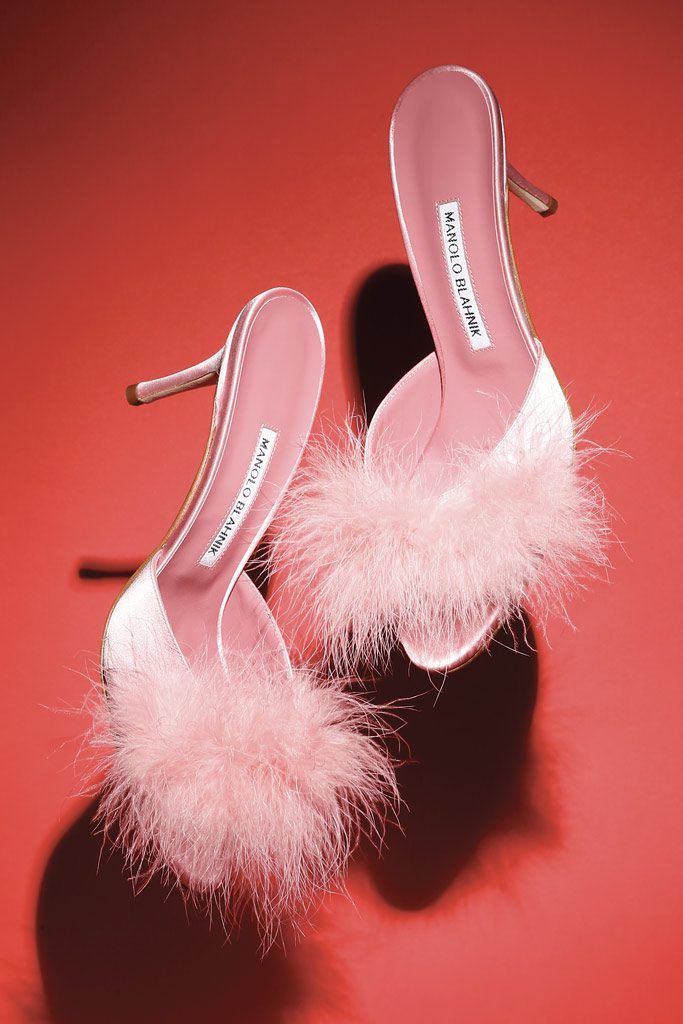 faux fur sandals trend