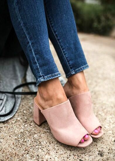 pink mules